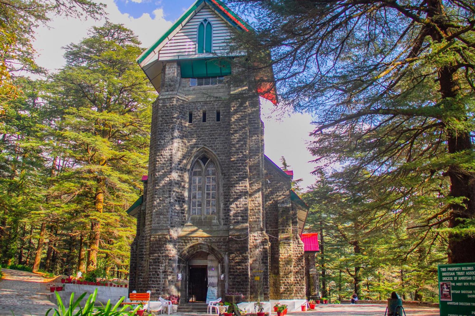 Отель Amritara Surya, Mcleodganj, Дармсала Экстерьер фото