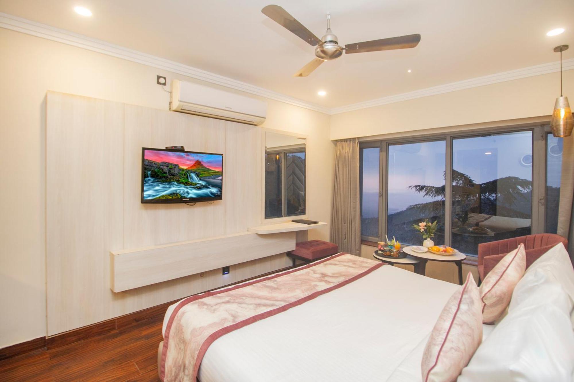Отель Amritara Surya, Mcleodganj, Дармсала Экстерьер фото