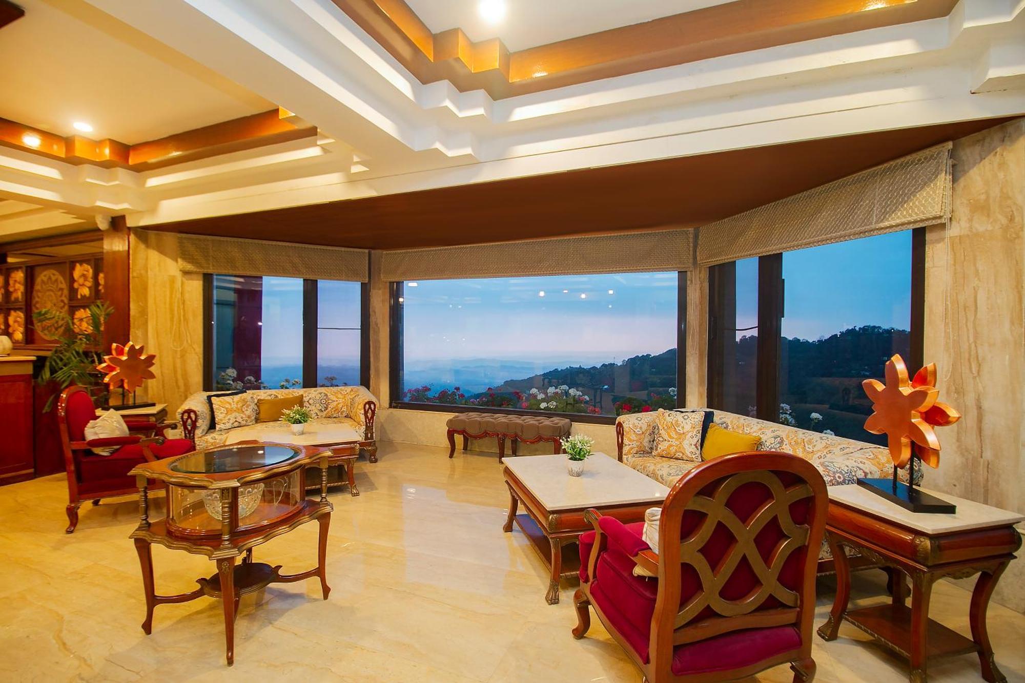 Отель Amritara Surya, Mcleodganj, Дармсала Экстерьер фото
