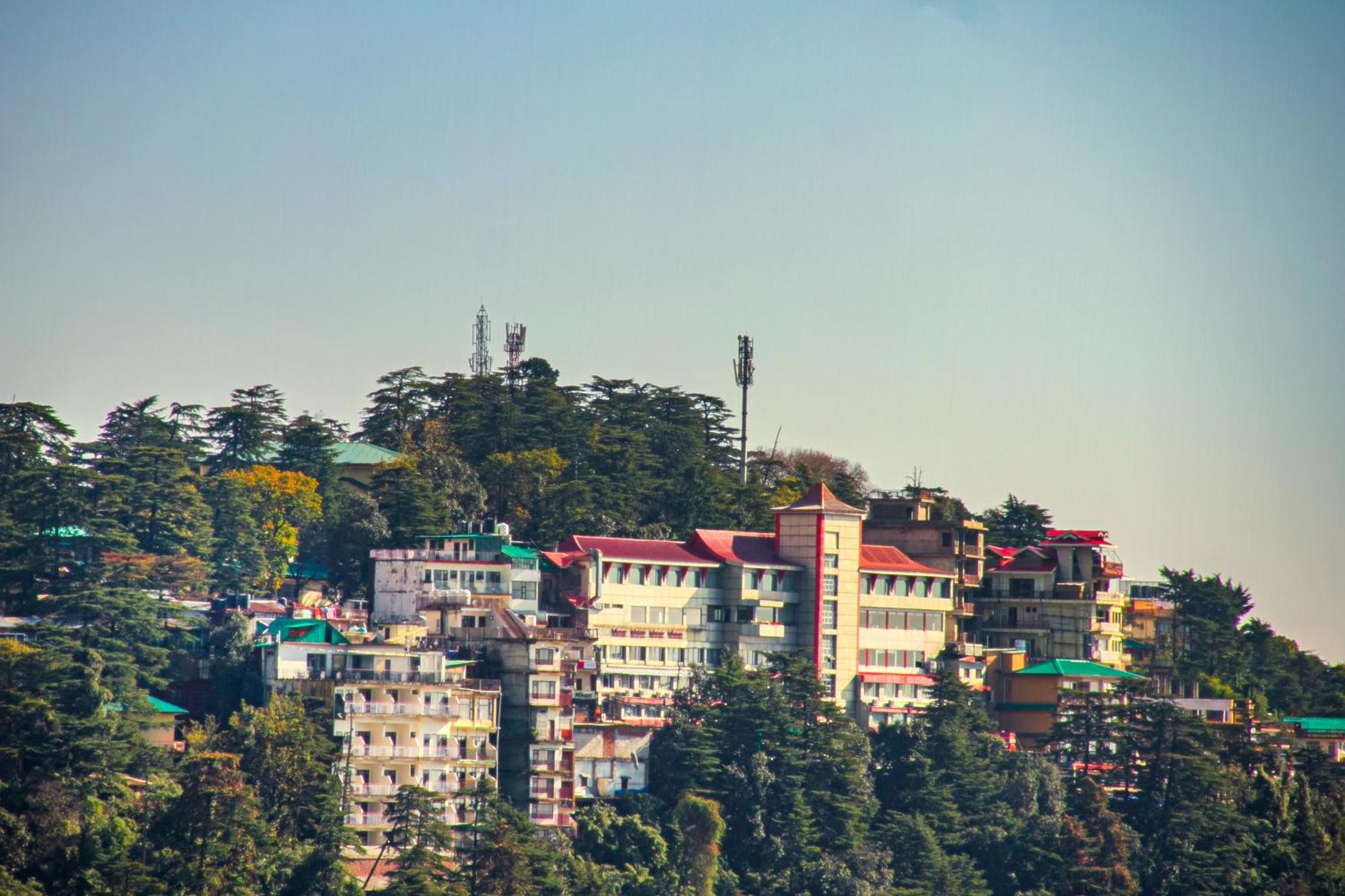 Отель Amritara Surya, Mcleodganj, Дармсала Экстерьер фото